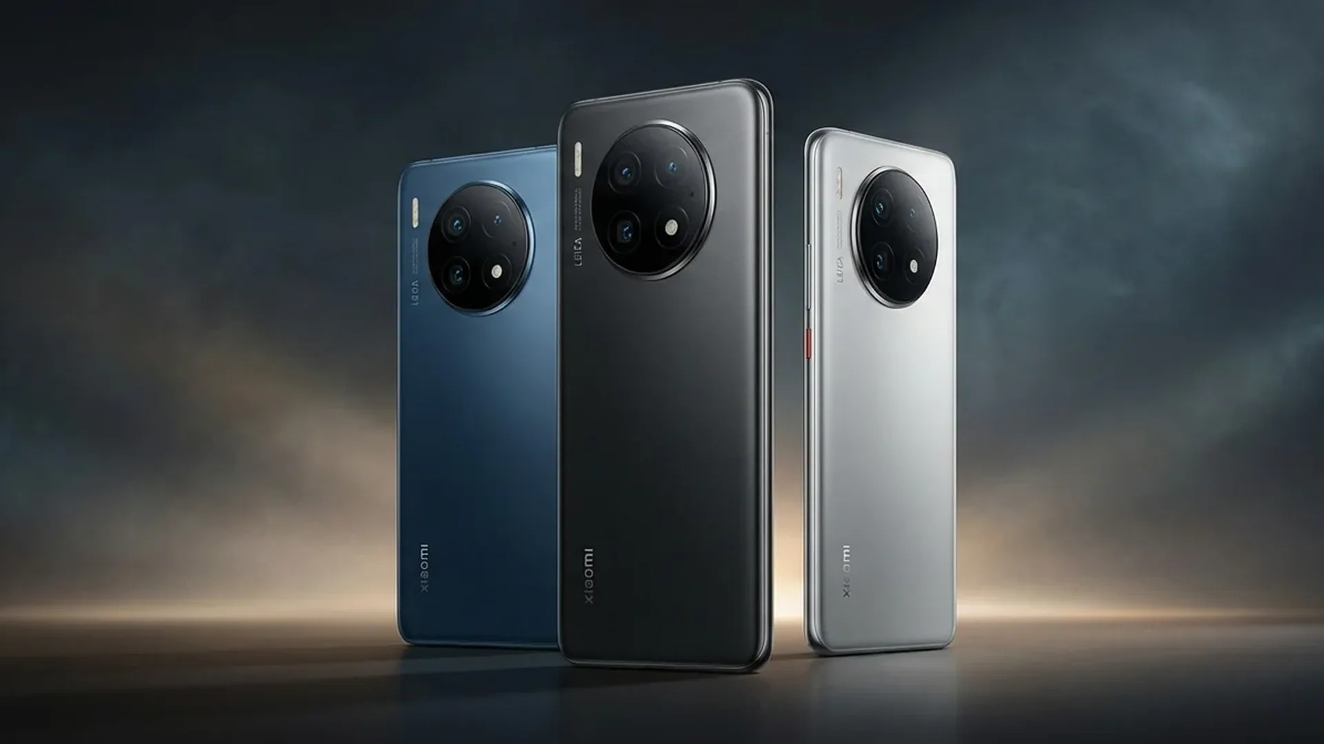 Xiaomi 17 Pro με τριπλή κάμερα 50MP και δευτερεύουσα OLED οθόνη στην πλάτη