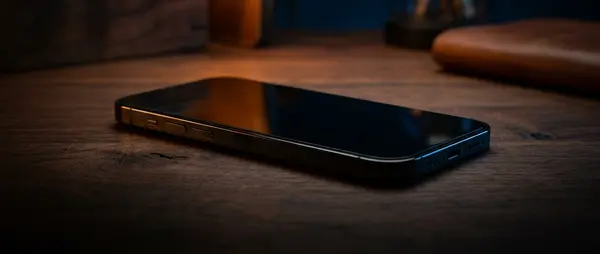 iPhone 14 Δεν Ανάβει: 5 Αιτίες και Επισκευή από 35€